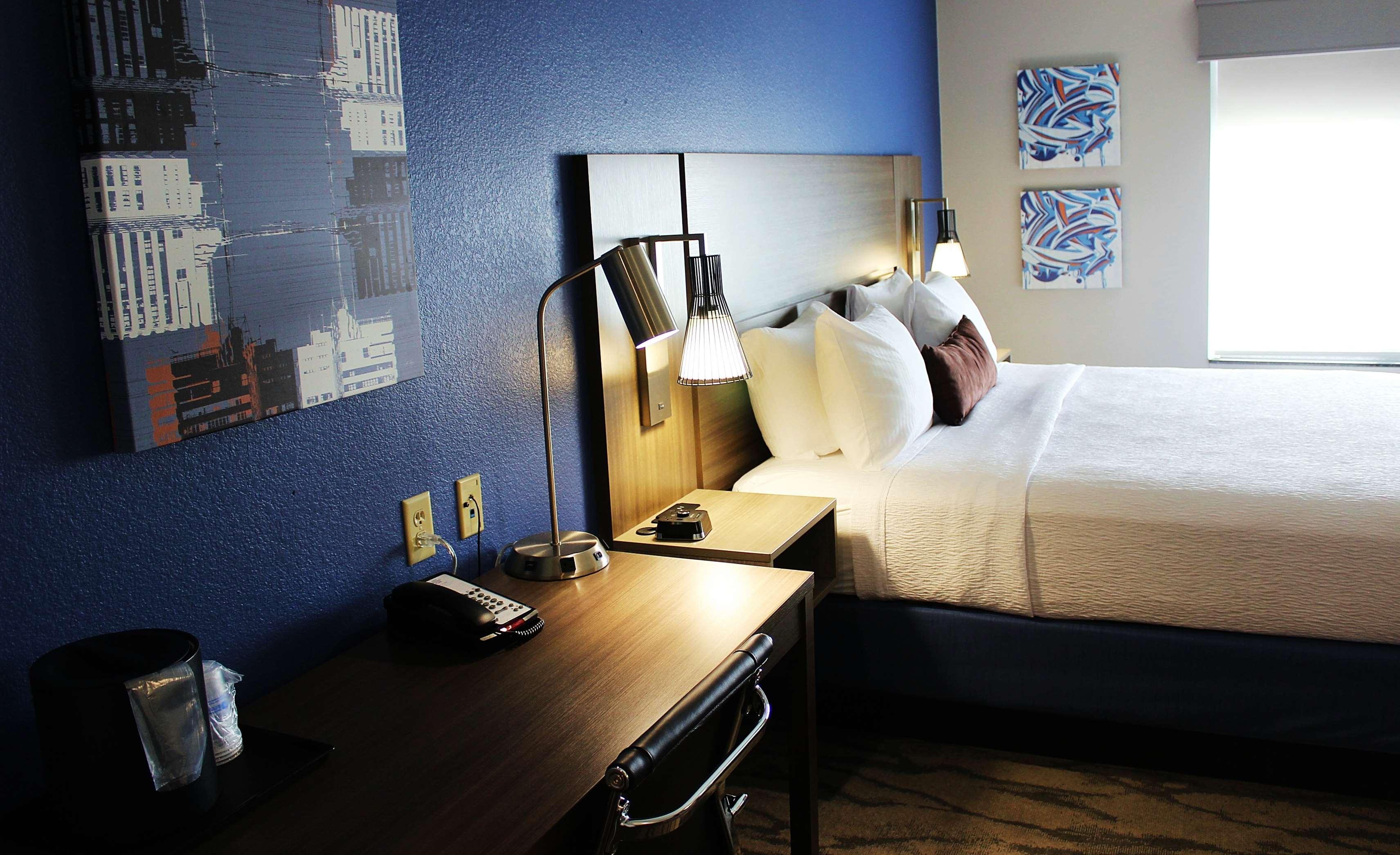 Best Western Plus Castlerock Inn & Suites Bentonville Exterior foto